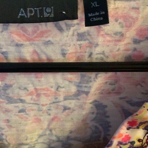 Pre Owned Women's Apt 9 Floral Flowing Blouse Sz XL Embrace Your Inner Hippie - Picture 6 of 9